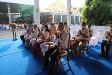 กิจกรรมบุญตักบตร และประพรมน้ำมนต์ ข้าวดอกไม้ เสริมสร้างสิริมงคลและขวัญกำลังใจให้แก่พุทธศาสนิกชนชาวอำเภอแม่สอด