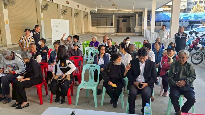 LINE_ALBUM_68.11.18 คก.จัดทำแผนชช.ชุมพลพัฒนา_251209_87