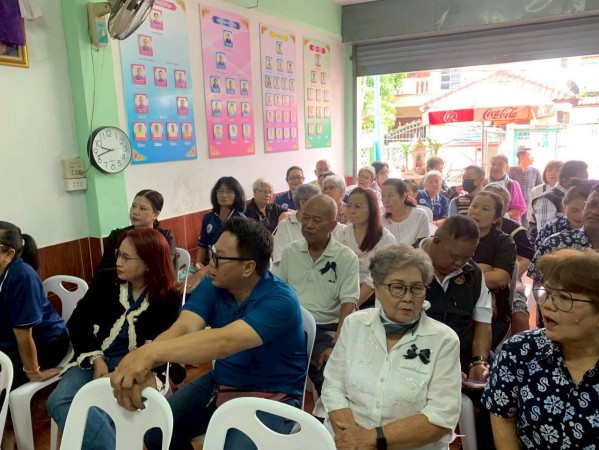 LINE_ALBUM_68.11.20 คก.จัดทำแผนชช.บัวคูณ_251126_23