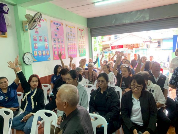 LINE_ALBUM_68.11.20 คก.จัดทำแผนชช.บัวคูณ_251126_32