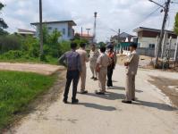 นายกุล  เครือวีระ รองนายกเทศมนตรีนครแม่สอด พร้อมด้วยกองช่างลงพื้นที่สำรวจถนนภายในเขตเทศบาลนครแม่สอด และพื้นที่ที่ชาวบ้านร้องเรียน