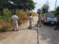 นายกุล  เครือวีระ รองนายกเทศมนตรีนครแม่สอด พร้อมด้วยกองช่างลงพื้นที่สำรวจถนนภายในเขตเทศบาลนครแม่สอด และพื้นที่ที่ชาวบ้านร้องเรียน