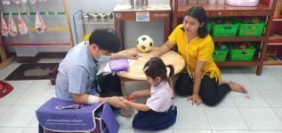 ตรวจสุขภาพเด็กปฐมวัยในศูนย์พัฒนาเด็กเล็กศูนย์พัฒนาเด็กเล็กวัดอรัญญเขต