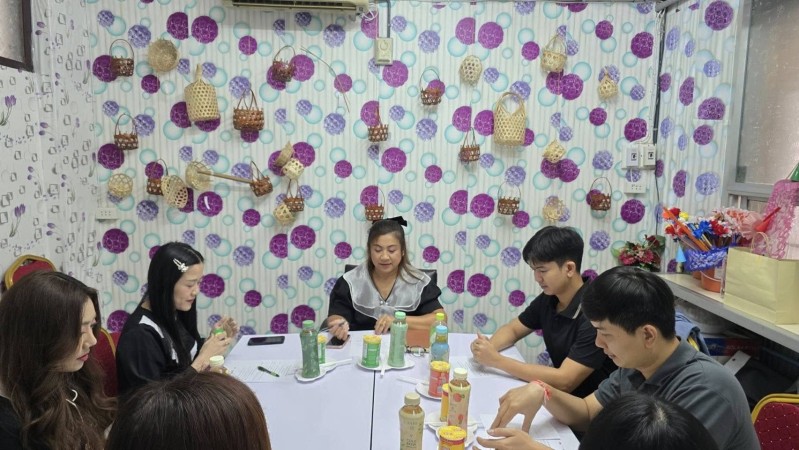 ฝ่ายพัฒนาชุมชน ได้จัดประชุมฝ่ายพัฒนาชุมชน เพื่อรายงาน ติดตาม สรุปผล และประเมินผลการดำเนินโครงการส่งเสริมและให้ความรู้แก่กลุ่มพัฒนาสตรี