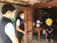 เจ้าหน้าที่คลินิกชุมชนอบอุ่นเทศบาลนครแม่สอด ออกติดตามกลุ่มเสี่ยงสัมผัสผู้ป่วยติดเชื้อไวรัสโคโรนา 2019 (COVID-19)ในเขตเทศบาลนครแม่สอด