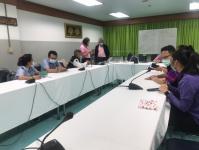 เจ้าหน้าที่คลินิกชุมชนอบอุ่นเทศบาลนครแม่สอด ออกติดตามกลุ่มเสี่ยงสัมผัสผู้ป่วยติดเชื้อไวรัสโคโรนา 2019 (COVID-19)ในเขตเทศบาลนครแม่สอด