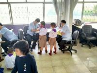 คลินิกชุมชนอบอุ่นฯ ออกให้บริการตรวจสุขภาพเด็กนักเรียนโรงเรียนเทศบาลวัดบุญญาวาส