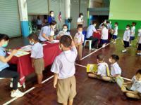 คลินิกชุมชนอบอุ่นฯ ออกให้บริการตรวจสุขภาพเด็กนักเรียนโรงเรียนเทศบาลวัดมณีไพรสณฑ์