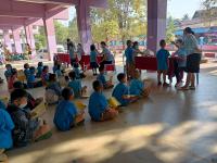 คลินิกชุมชนอบอุ่นฯ ออกให้บริการตรวจสุขภาพเด็กนักเรียนโรงเรียนเทศบาลวัดชุมพลคีรี