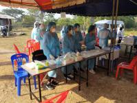 คลินิกชุมชนอบอุ่นฯ ร่วมดำเนินการค้นหาผู้ป่วย(โควิด-19) เชิงรุกในชุมชน หมู่บ้านแม่ปะ ต.แม่ปะ