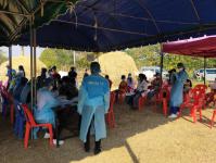 คลินิกชุมชนอบอุ่นฯ ร่วมดำเนินการค้นหาผู้ป่วย(โควิด-19) เชิงรุกในชุมชน หมู่บ้านแม่ปะ ต.แม่ปะ