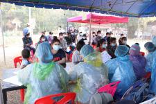 คลินิกชุมชนอบอุ่นฯ ร่วมดำเนินการค้นหาผู้ป่วย(โควิด-19) เชิงรุกในชุมชน หมู่บ้านแม่ปะ ต.แม่ปะ