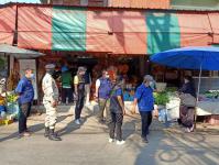  เทศบาลนครแม่สอด ลงพื้นที่ร่วมกับฝ่ายปกครองอำเภอแม่สอด จัดระเบียบตลาด