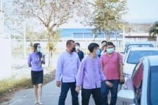 ผู้บริหารเทศบาลนครแม่สอดลงพื้นที่ตรวจเยี่ยมสถานศึกษา ในการเตรียมพร้อมในการเปิดเรียน