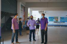 ผู้บริหารเทศบาลนครแม่สอดลงพื้นที่ตรวจเยี่ยมสถานศึกษา ในการเตรียมพร้อมในการเปิดเรียน