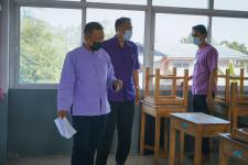 ผู้บริหารเทศบาลนครแม่สอดลงพื้นที่ตรวจเยี่ยมสถานศึกษา ในการเตรียมพร้อมในการเปิดเรียน