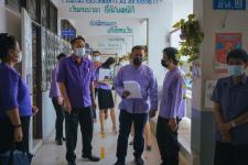 ผู้บริหารเทศบาลนครแม่สอดลงพื้นที่ตรวจเยี่ยมสถานศึกษา ในการเตรียมพร้อมในการเปิดเรียน