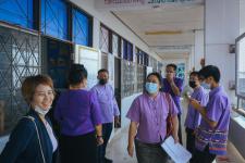 ผู้บริหารเทศบาลนครแม่สอดลงพื้นที่ตรวจเยี่ยมสถานศึกษา ในการเตรียมพร้อมในการเปิดเรียน