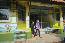 ผู้บริหารเทศบาลนครแม่สอดลงพื้นที่ตรวจเยี่ยมสถานศึกษา ในการเตรียมพร้อมในการเปิดเรียน