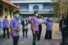 ผู้บริหารเทศบาลนครแม่สอดลงพื้นที่ตรวจเยี่ยมสถานศึกษา ในการเตรียมพร้อมในการเปิดเรียน