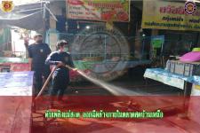 ดับเพลิงแม่สอด ออกฉีดล้างภายในตลาดสดบ้านเหนือ