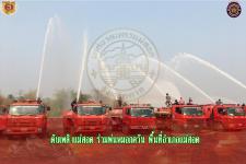 ดับเพลิงเเม่สอด ร่วมพ่นหมอกควัน เพื่อลดค่าฝุ่นละอองและเพิ่มความชื้นสัมพัทธ์ แก้ไขปัญหาหมอกควันในพื้นที่อำเภอแม่สอด