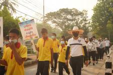 กองการศึกษาร่วมเดินรณรงค์ให้ประชาชนไปใช้สิทธิเลือกตั้ง