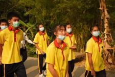 กองการศึกษาร่วมเดินรณรงค์ให้ประชาชนไปใช้สิทธิเลือกตั้ง