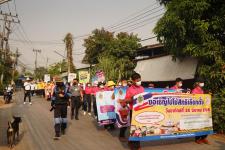 กองการศึกษาร่วมเดินรณรงค์ให้ประชาชนไปใช้สิทธิเลือกตั้ง