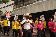 กองการศึกษาร่วมเดินรณรงค์ให้ประชาชนไปใช้สิทธิเลือกตั้ง