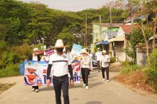 กองการศึกษาร่วมเดินรณรงค์ให้ประชาชนไปใช้สิทธิเลือกตั้ง