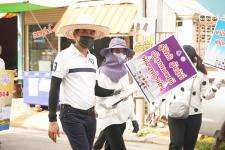 กองการศึกษาร่วมเดินรณรงค์ให้ประชาชนไปใช้สิทธิเลือกตั้ง