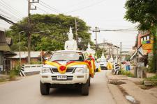 เทศบาลนครแม่สอดจัดพิธีอัญเชิญพระพุทธโคดมบุญบารมี เพื่อไปประดิษฐานยังโรงเรียนในสังกัดเทศบาลนครแม่สอด