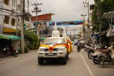 เทศบาลนครแม่สอดจัดพิธีอัญเชิญพระพุทธโคดมบุญบารมี เพื่อไปประดิษฐานยังโรงเรียนในสังกัดเทศบาลนครแม่สอด