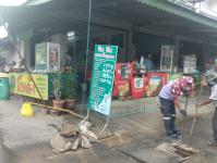 ออกเปลี่ยนฝาท่อระบายน้ำชำรุด บริเวณหน้าร้านค้าฝั่งตรงข้ามธนาคารออมสิน