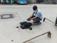 ออกลงยางผิวถนน บริเวณชุนชนบ้านใต้