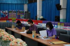 คณะอนุกรรมการกลั่นกรองการประเมินผลการปฏิบัติงานของข้าราชการครูและบุคลากรทางการศึกษา ครั้งที่ 2 ประจำปี 2564 ลงพื้นที่ติดตามผลการประเมินผลการปฏิบัติงานของพนักงานครูเทศบาลและลูกจ้างประจำ