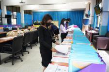 คณะอนุกรรมการกลั่นกรองการประเมินผลการปฏิบัติงานของข้าราชการครูและบุคลากรทางการศึกษา ครั้งที่ 2 ประจำปี 2564 ลงพื้นที่ติดตามผลการประเมินผลการปฏิบัติงานของพนักงานครูเทศบาลและลูกจ้างประจำ