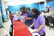 คณะอนุกรรมการกลั่นกรองการประเมินผลการปฏิบัติงานของข้าราชการครูและบุคลากรทางการศึกษา ครั้งที่ 2 ประจำปี 2564 ลงพื้นที่ติดตามผลการประเมินผลการปฏิบัติงานของพนักงานครูเทศบาลและลูกจ้างประจำ