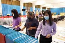 คณะอนุกรรมการกลั่นกรองการประเมินผลการปฏิบัติงานของข้าราชการครูและบุคลากรทางการศึกษา ครั้งที่ 2 ประจำปี 2564 ลงพื้นที่ติดตามผลการประเมินผลการปฏิบัติงานของพนักงานครูเทศบาลและลูกจ้างประจำ