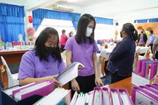 คณะอนุกรรมการกลั่นกรองการประเมินผลการปฏิบัติงานของข้าราชการครูและบุคลากรทางการศึกษา ครั้งที่ 2 ประจำปี 2564 ลงพื้นที่ติดตามผลการประเมินผลการปฏิบัติงานของพนักงานครูเทศบาลและลูกจ้างประจำ