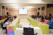 เทศบาลนครแม่สอดจัดการอบรมสาธิตการใช้งานชุดตรวจ Antigen test kit (ATK) ให้แก่ครูและบุคลากรทางการศึกษา 