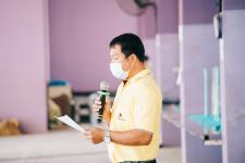 นายพีระ วงค์หมอ ผู้อำนวยการกองการศึกษา ลงพื้นที่ตรวจความเรียบร้อยในการตรวจเชื้อโคโรน่า-2019 ด้วยชุดตรวจ Antigen-Kit (ATK) ของนักเรียนระดับชั้น ป.1-ป-6 ภายในสถานศึกษาสังกัดเทศบาลนครแม่สอด