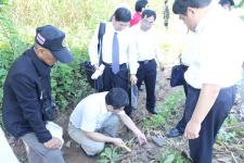 กลุ่มนักลงทุนจีนดูงานพื้นที่แม่สอดในการลงทุนอุตสาหกรรมการผลิตเชื้อเพลิงจากหินน้ำมัน