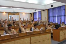 การประชุมสภาเทศบาลนครแม่สอด สมัญวิสามัญ สมัยที่ 3 ประจำปี 2555 เมื่อวันที่ 9 กรกฎาคม พ.ศ. 2555 เวลา 10.00 น.  ณ ห้องประชุมสภาเทศบาลนครแม่สอด