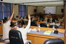 ประชุมเทศบาลนครแม่สอด สมัยสามัญ สมัยที่ 3 ประจำปี 2554 วันที่ 15 สิงหาคม 2554  เวลา 10.00 น. ณ ห้องประชุมสภาเทศบาลนครแม่สอด