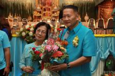 จัดกิจกรรมวันแม่แห่งชาติและมอบรางวัลแม่ดีเด่นในชุมชนเทศบาลนครแม่สอดประจำปี 2556