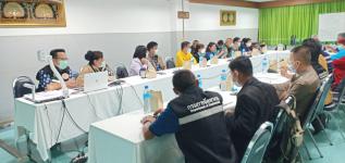 ทน.แม่สอด ร่วมประชุมหารือแนวทางการตรวจคัดกรองและกำหนดมาตรการดำเนินงานควบคุมป้องกันโรคติดเชื้อไวรัสโคโรนา 2019 ในพื้นที่จังหวัดตาก