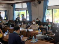 ทน.แม่สอด ร่วมประชุมคณะกรรมการโรคติดต่อจังหวัดตาก ครั้งที่ 2/2564 