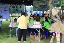 นายกฯนครแม่สอด เข้าร่วมเป็นเกียรติ โครงการ/กิจกรรม เนื่องในโอกาสวันเฉลิมพระชนมพรรษา 70 พรรษา 28 กรกฎาคม 2565 พระบาทสมเด็จพระปรเมนทรรามาธิบดี ศรีสินทรมหาวชิราลงกรณ พระวชิรเกล้าเจ้าอยู่หัว (ปล่อยปลา/ปลูกต้นไม้)